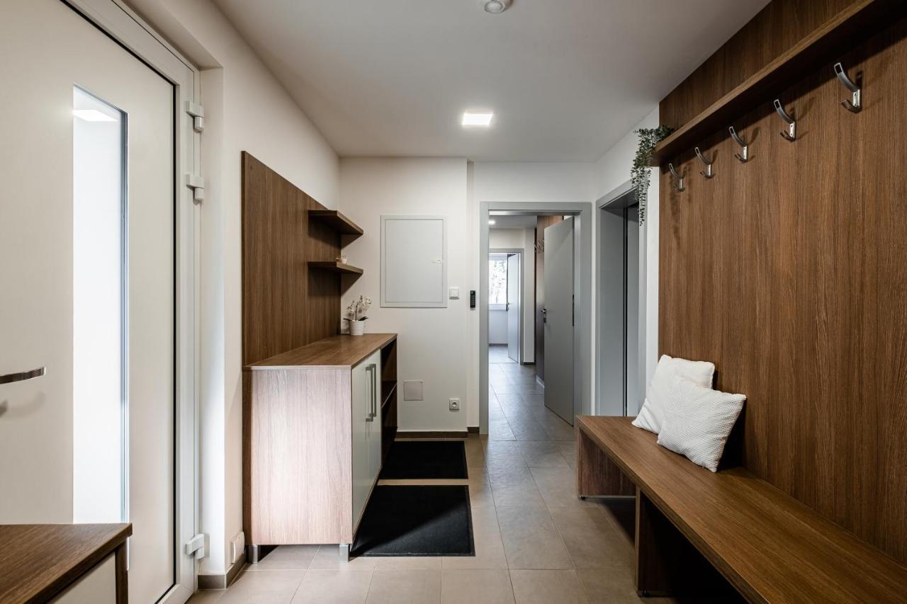 Apartmany Zabukem Mlynicky Dvur Екстер'єр фото