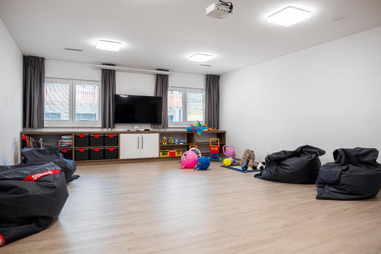 Apartmany Zabukem Mlynicky Dvur Екстер'єр фото